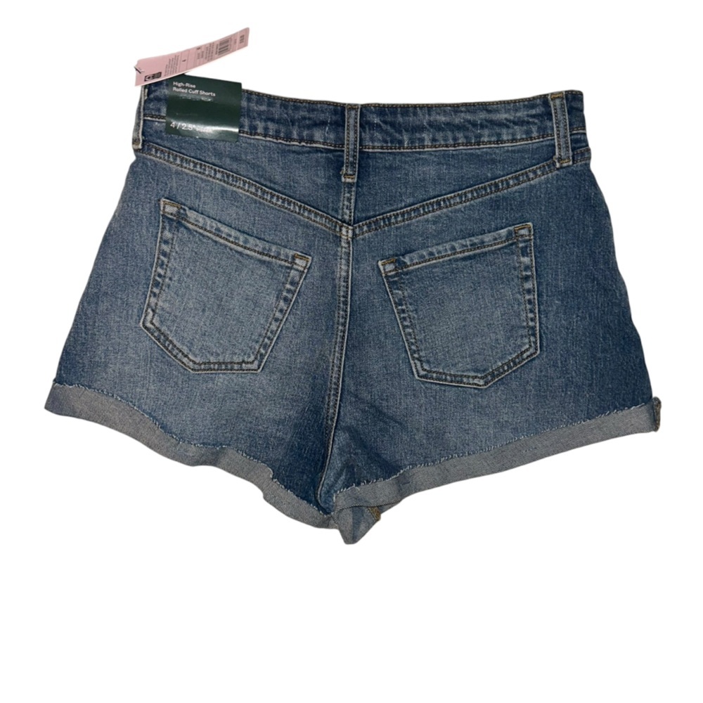 Wild‎ Fable High-Rise Rolled Cuff Shorts NWT Women’s 4/2.5” Inseam Medium Wash - Picture 2 of 9
